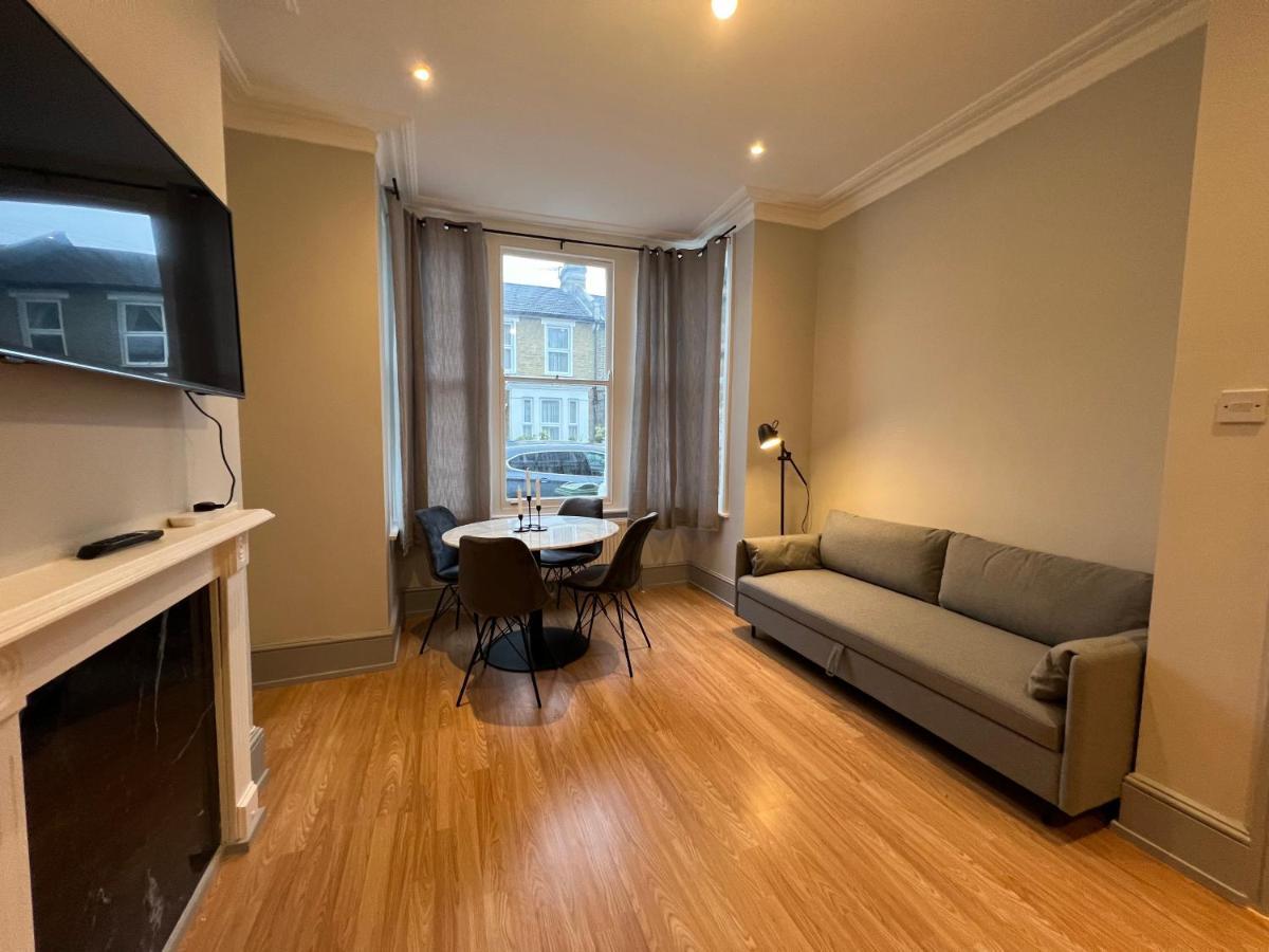 Lovely 2-Bedroom Victorian Flats Лондон Екстер'єр фото